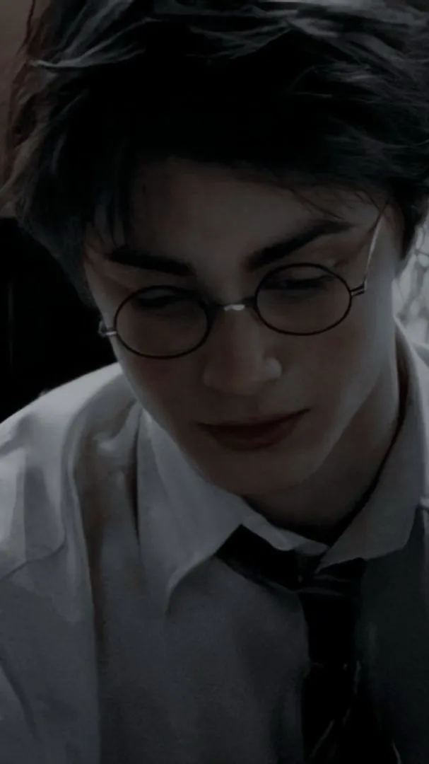 ai character: • ~ Harry Potter background
