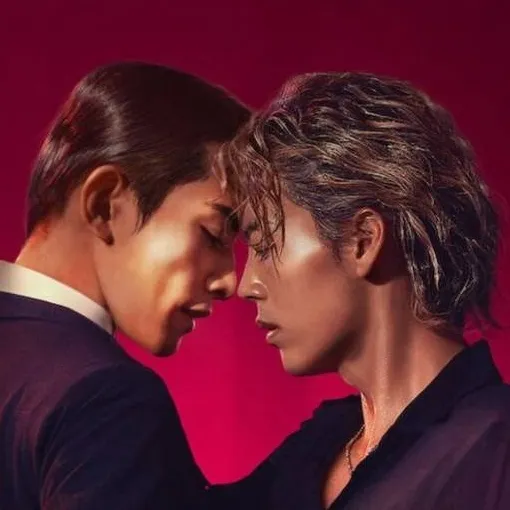 chat with ai character: 10DANCE