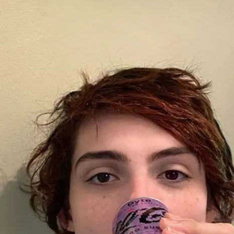 chat with ai character: finn wolfhard 