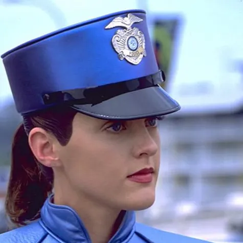chat with ai character: Gadget 2