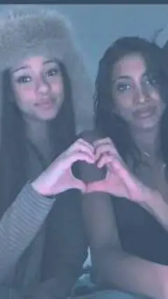 ai character: .-_-)!Katseye✨. background