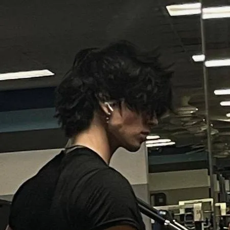 chat with ai character: Victor banks