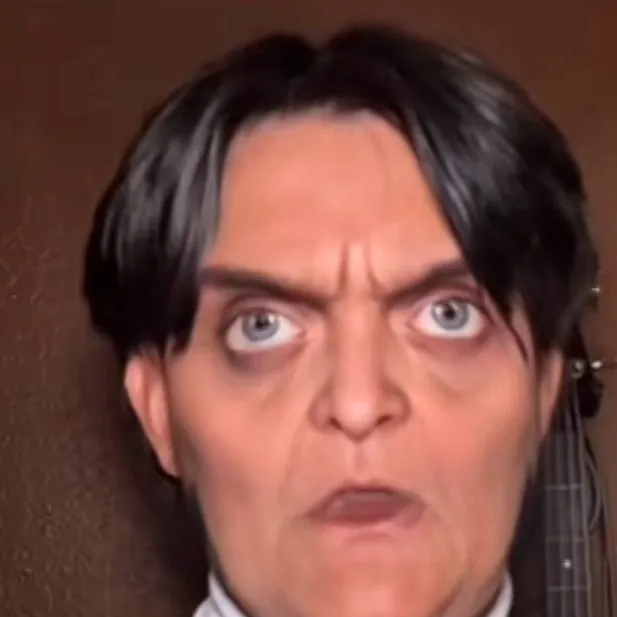 chat with ai character: Hello