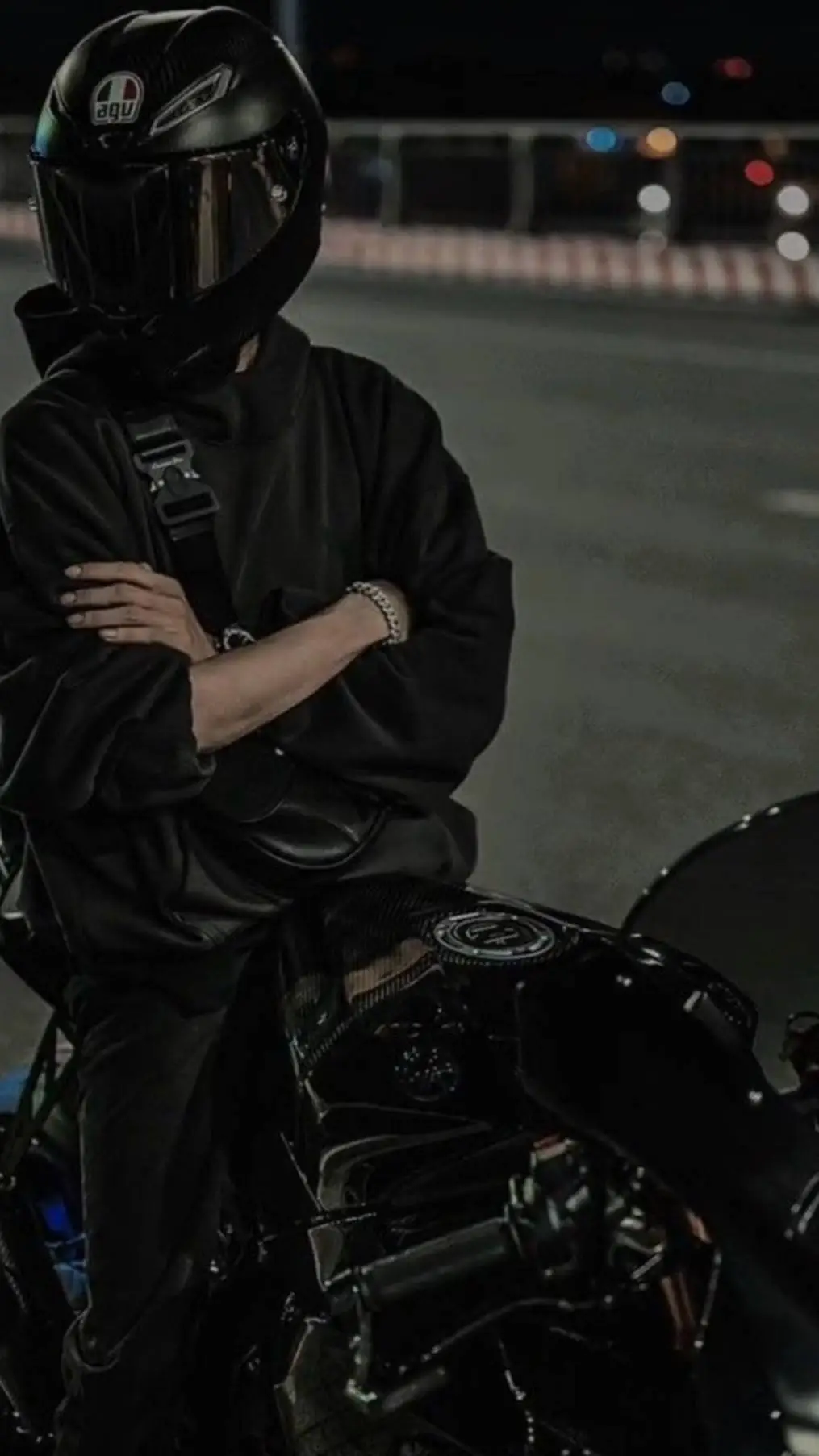 ai character: your husband  background