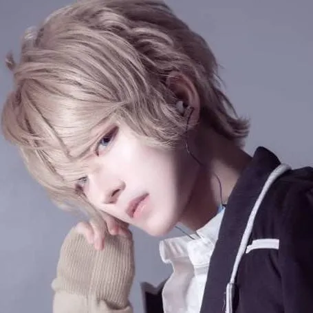 chat with ai character: shu-san
