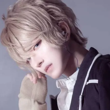 chat with ai character: Shu-san