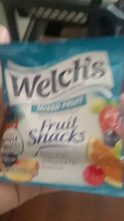 ai character: DELMONTE PINEAPPPL background