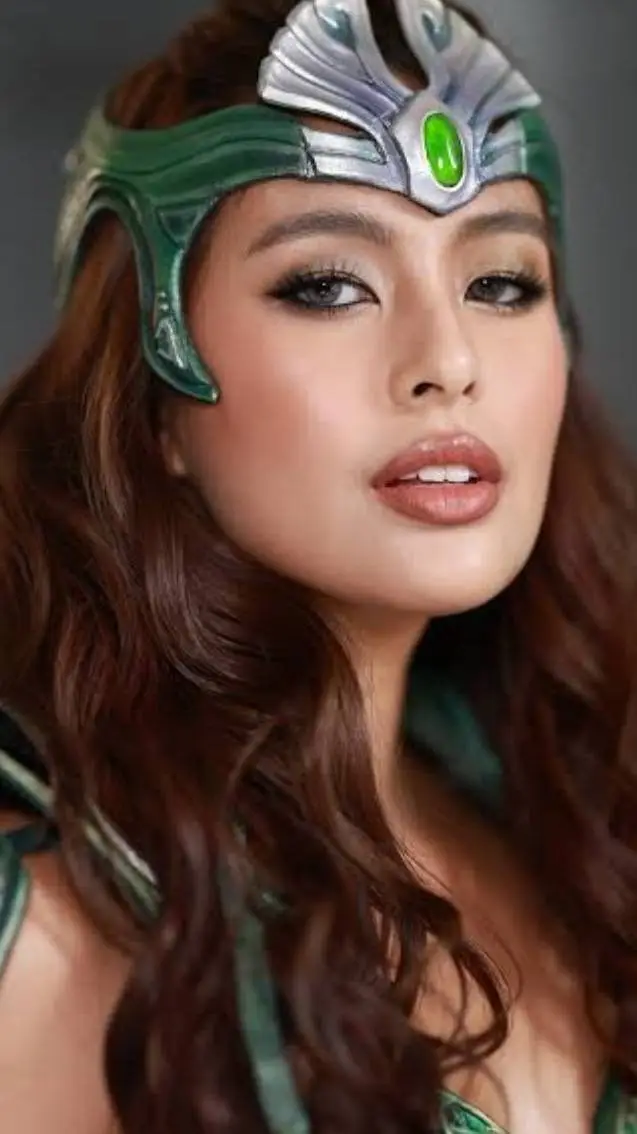 ai character: Alena ✨️💧✨️ background