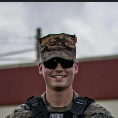 chat with ai character: Ian Brook 