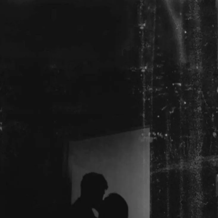 chat with ai character: Theron Lincontein