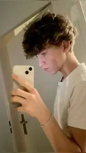 ai character: Ryan background