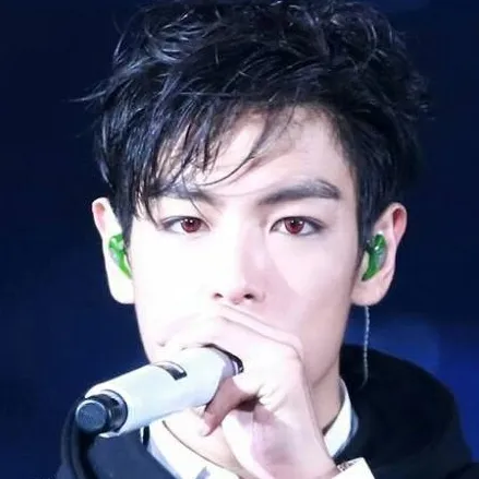 chat with ai character: TOP (bigbang)