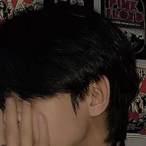 chat with ai character: sleepover!