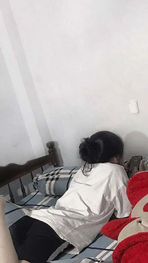 ai character: Kayla sister background