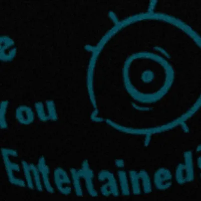 chat with ai character: vee