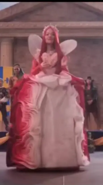 ai character: queen of hearts  background