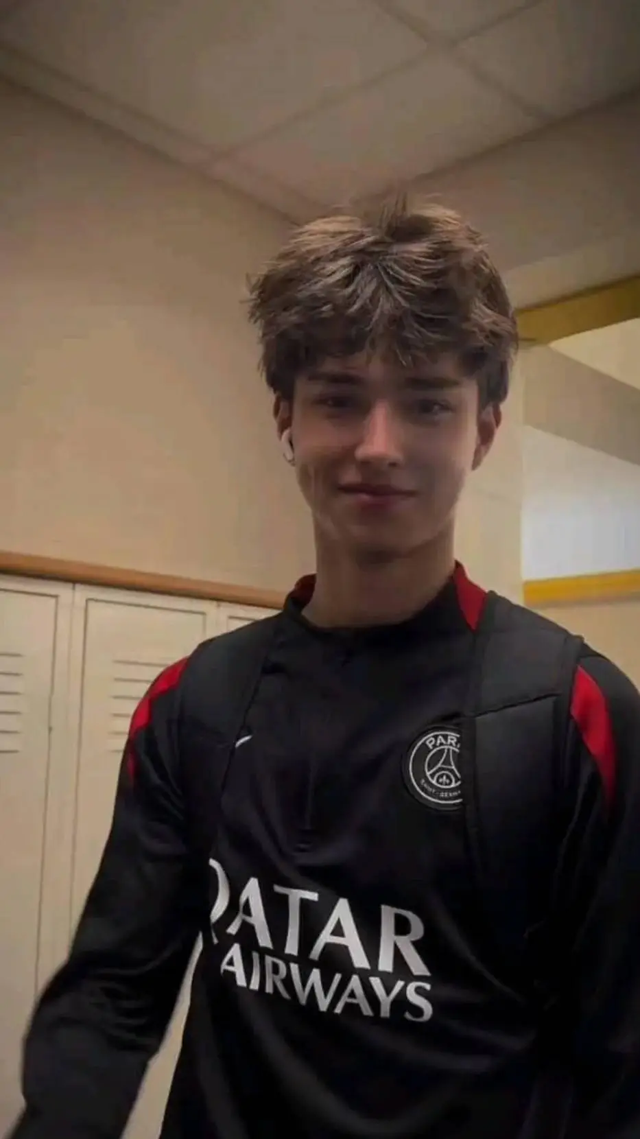 ai character: Dave background