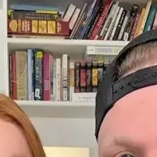 chat with ai character: hannah & regal