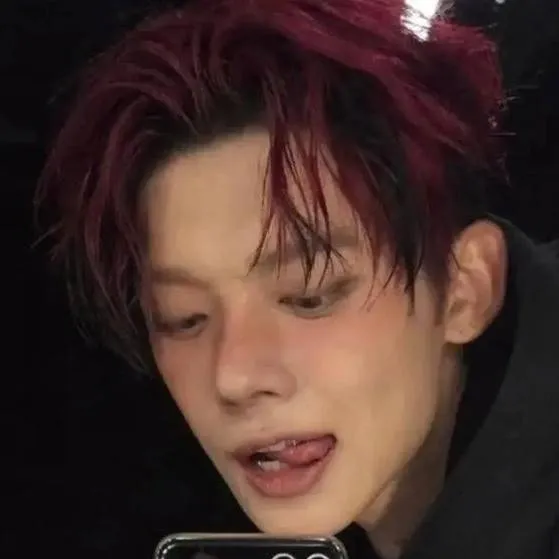 chat with ai character: yeonjun