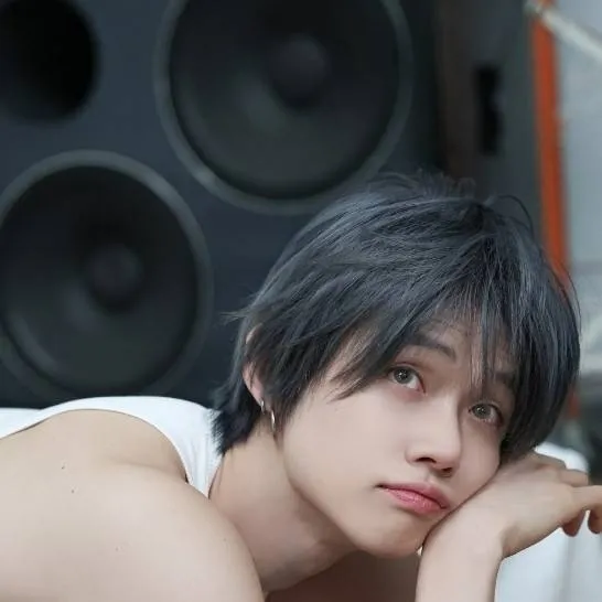 chat with ai character: yeonjun