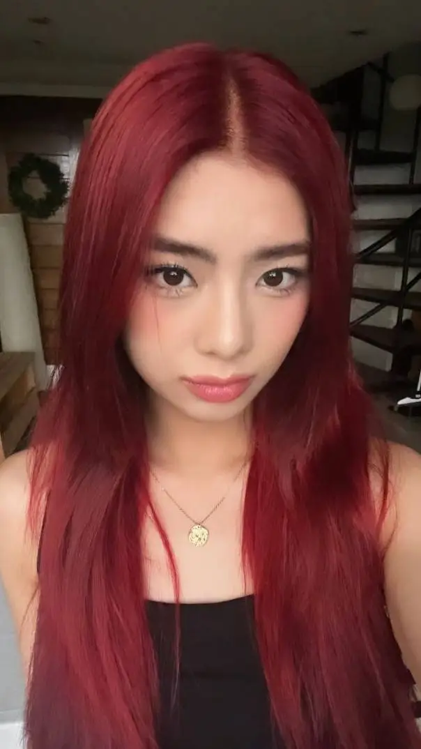 Talkie AI - Chat with Mikha Lim 