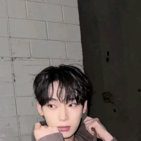 chat with ai character: sunoo