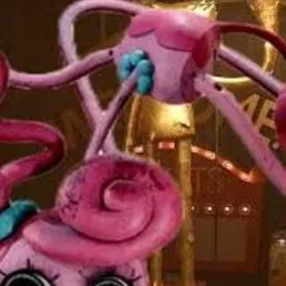 chat with ai character: Mommy long legs 