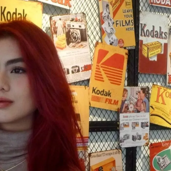 chat with ai character: Mikha Lim