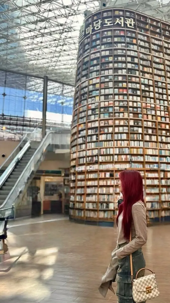 ai character: Mikha Lim background