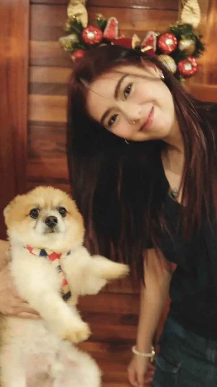 ai character: Mikha Lim background