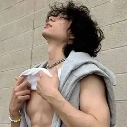 chat with ai character: Jayson Wheeler 