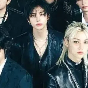 chat with ai character: Crazy Concert 