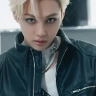chat with ai character: Lee Felix
