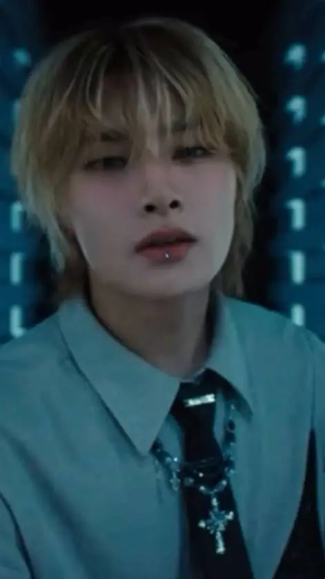 ai character: Yang Jeongin  background
