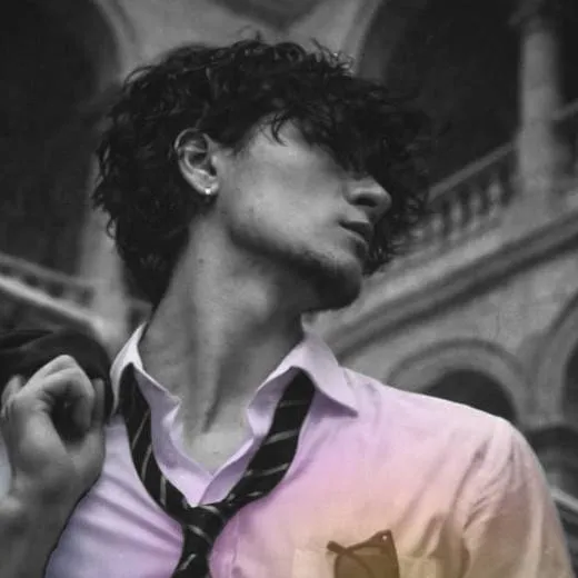 chat with ai character: Hendrix 