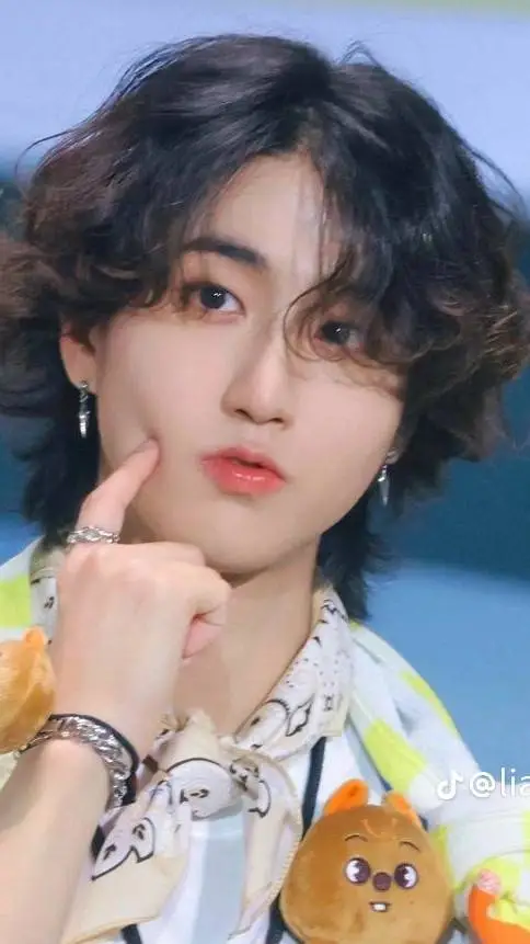 ai character: han  background