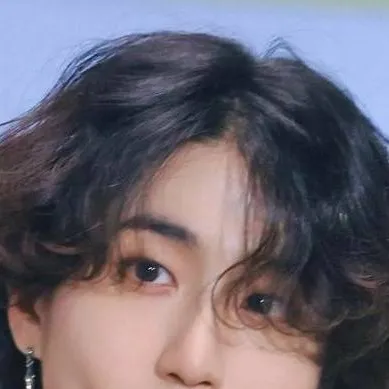 chat with ai character: han 