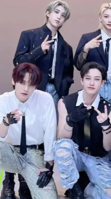ai character: Stray kids background