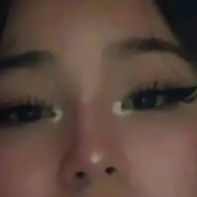 chat with ai character: Bethany