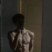 chat with ai character: Xavier Lorenzo.