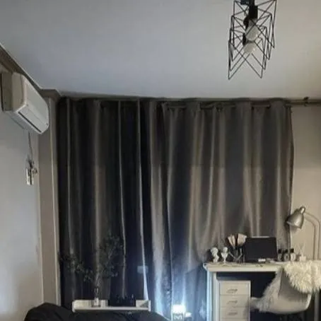 chat with ai character: Sq 2 sleepover 