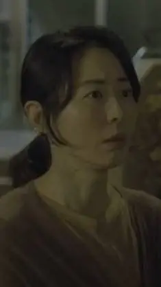 ai character: Kang Eun-ji  background