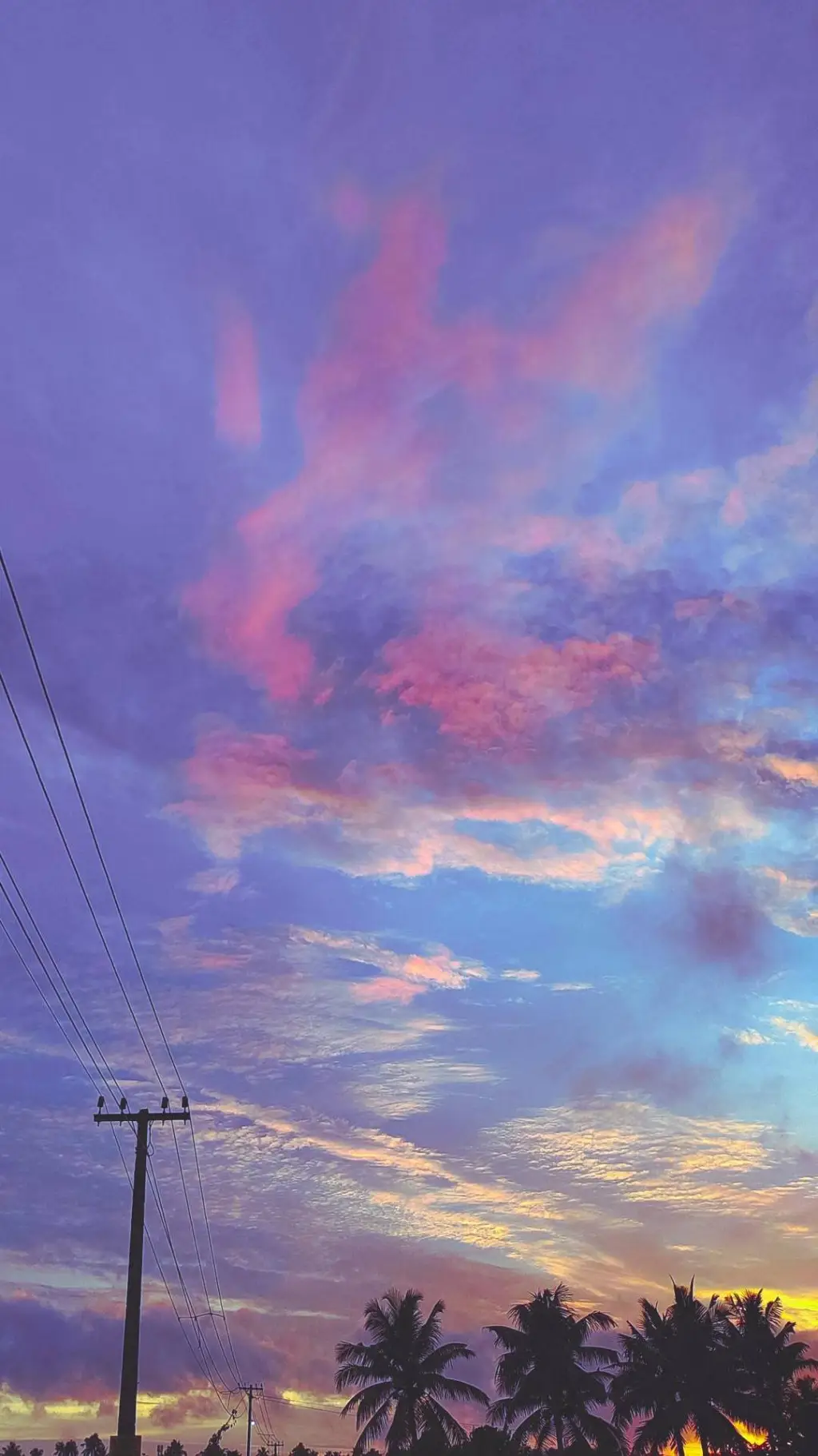 ai character: 💛Erasermic🖤 background