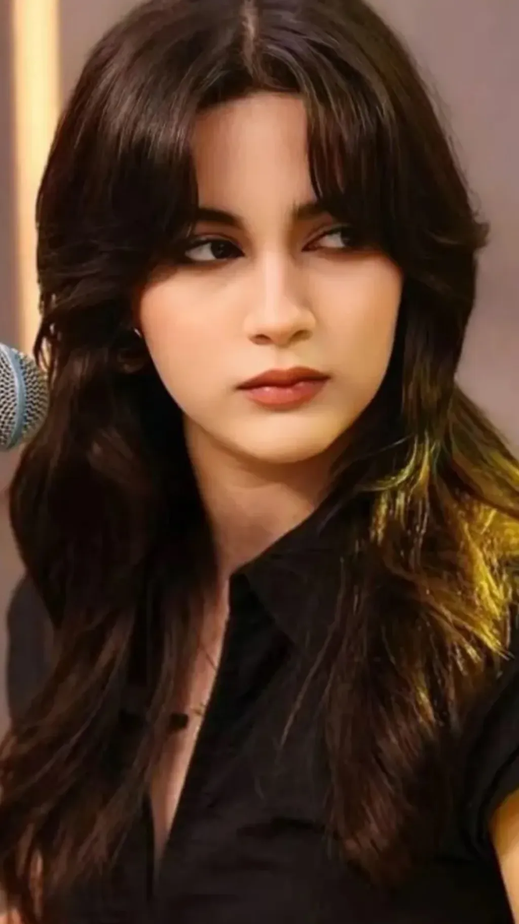 Talkie AI - Chat with Alejandra 