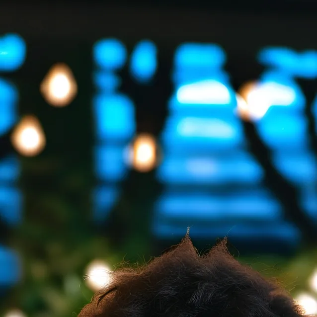 chat with ai character: 🫦Matthew 🫦