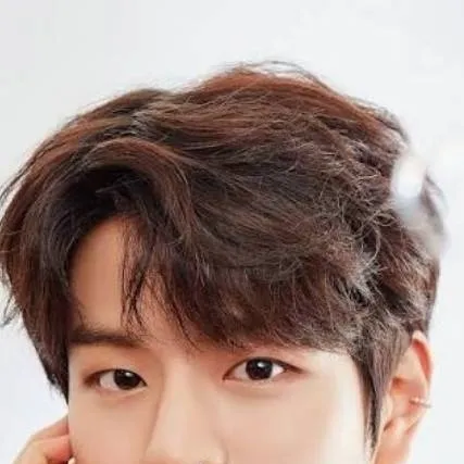 chat with ai character: seungmin