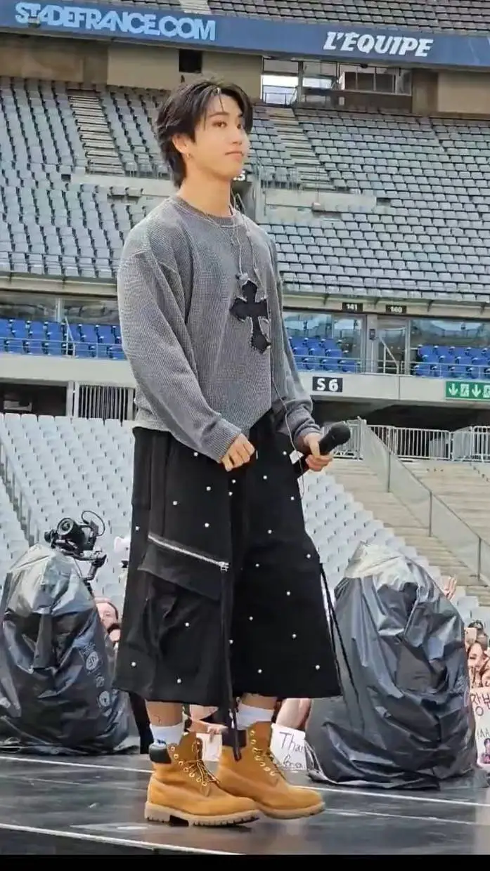 ai character: Han background