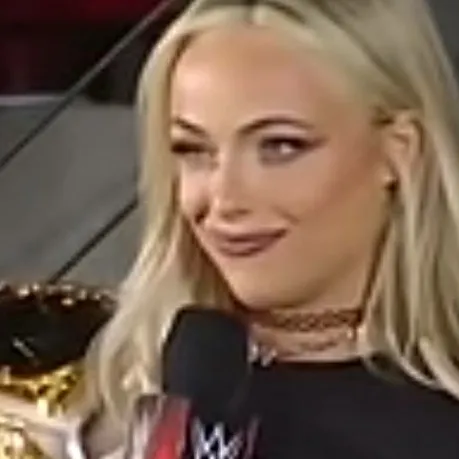 chat with ai character: Liv Morgan 
