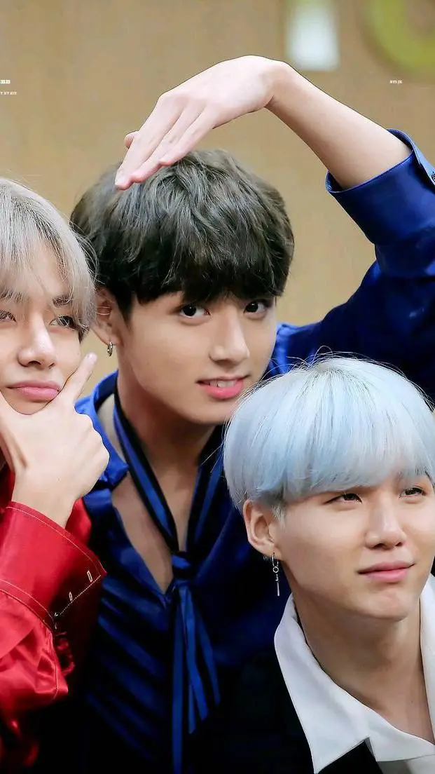 ai character: 💜✨️TaeYoonkook:✨️💜 background