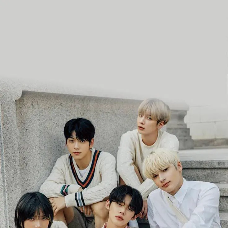 chat with ai character: 🫧✨️🤍TXT🤍✨️🫧